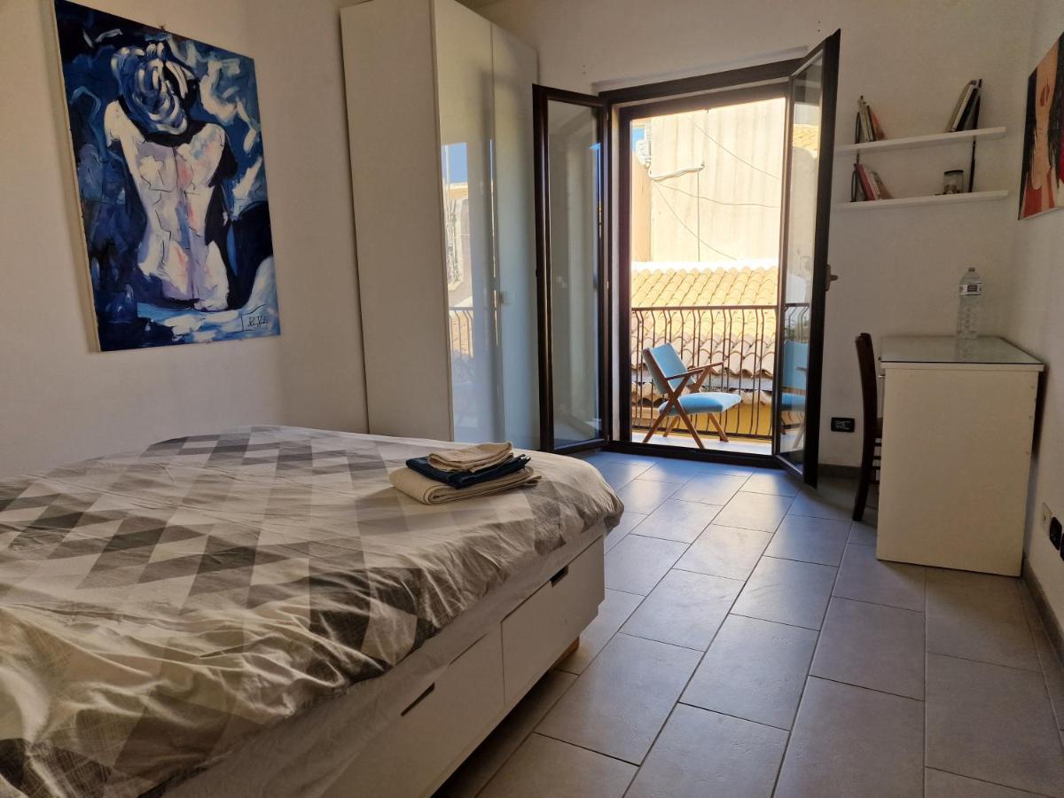 Sea-View Terrace & Bikes Moon Ortigia Holiday Home Syrakus Exterior foto